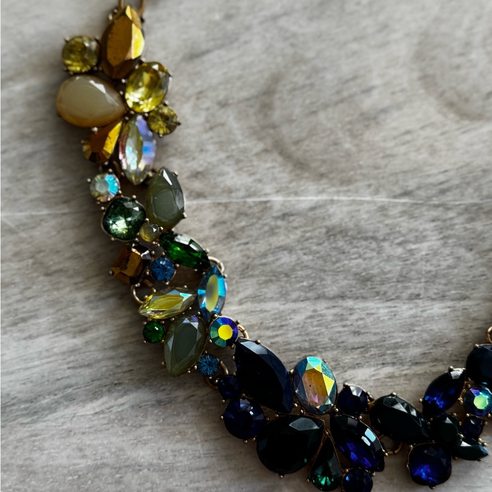 RARE J.Crew Multicolor Ombré Gem Necklace and matching earrings - Picture 5 of 7